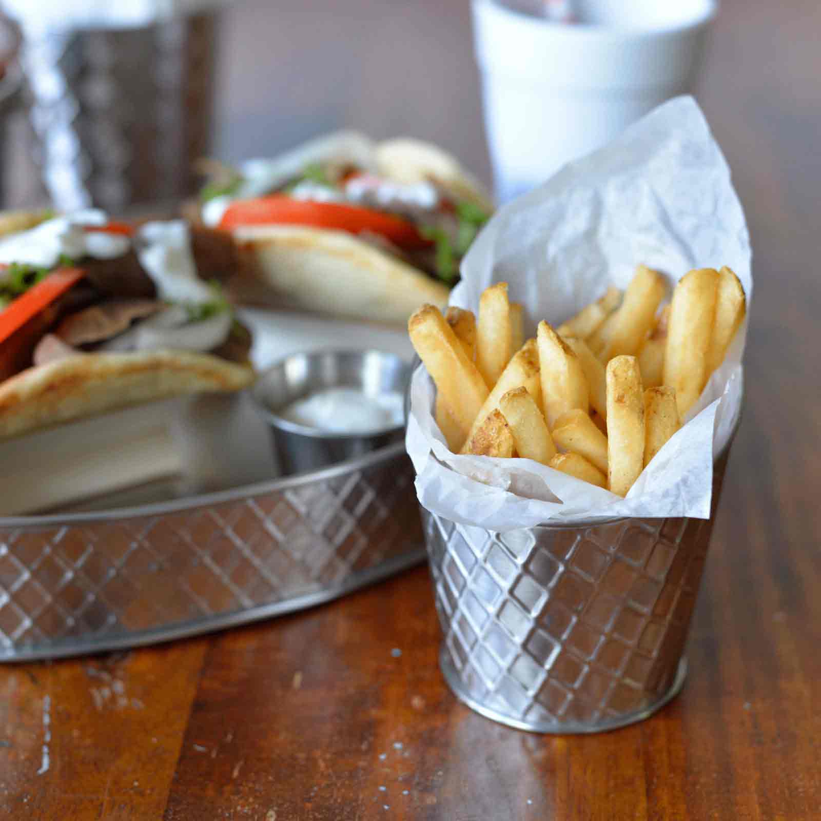 TableCraft Products 10042 10 Oz. Slanted Round Stainless Steel Lattice Collection Fry Cup