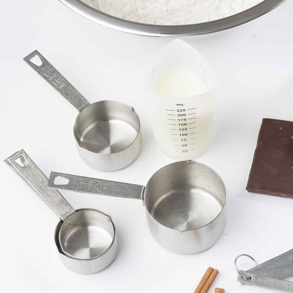 Tablecraft 725 4-Piece Stainless Steel Heavy Weight Measuring Cup Set